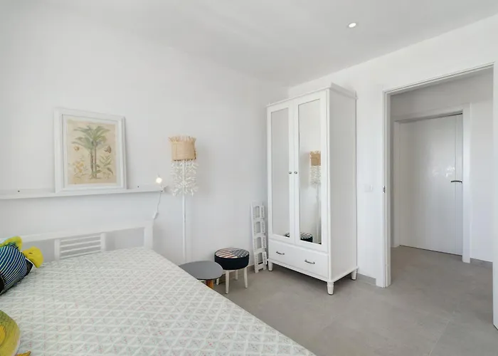 Alba House * أذيخي