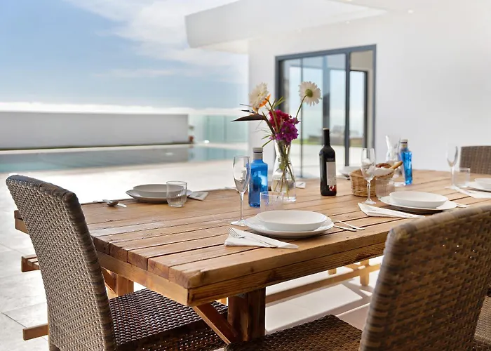 Alba House * أذيخي