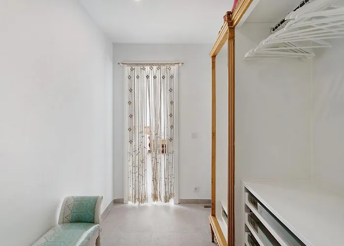 Alba House