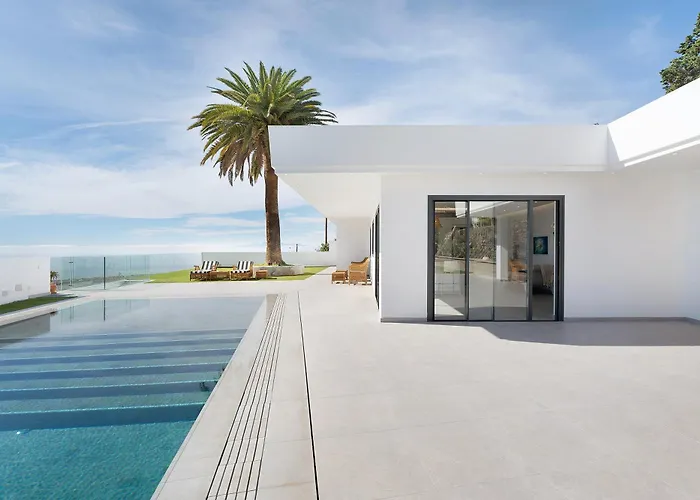 Alba House Villa *
